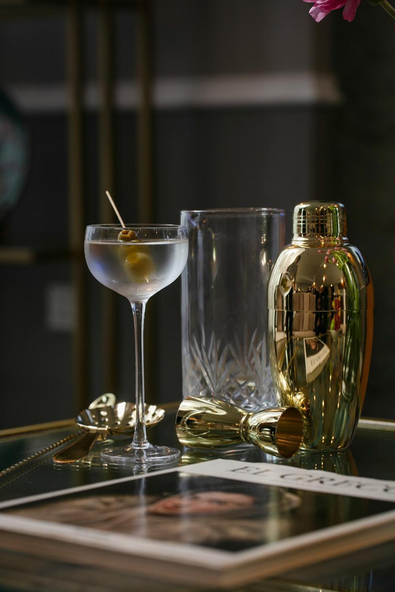 The Oriental Jade Hotel Hanoi Kültér fotó A dry martini