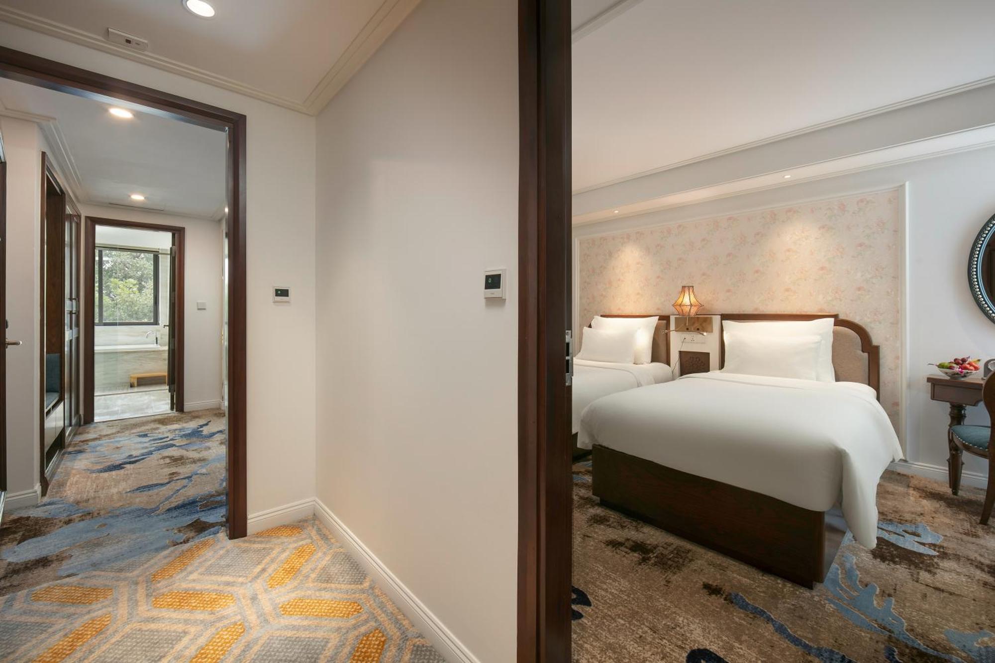 The Oriental Jade Hotel Hanoi Kültér fotó Deluxe Suite